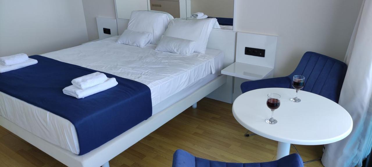 Only Front Sea View, No Side View, Wonderful Panorama, High Floor, Location Guarantee Aparthotel Batumi Exterior photo